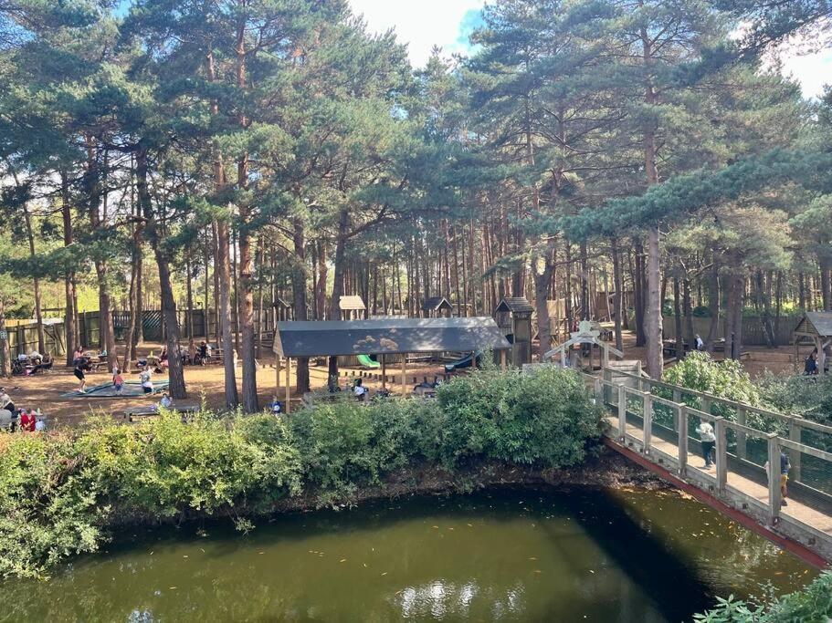 Beach Home With Garden, Close To New Forest Борнмут Экстерьер фото
